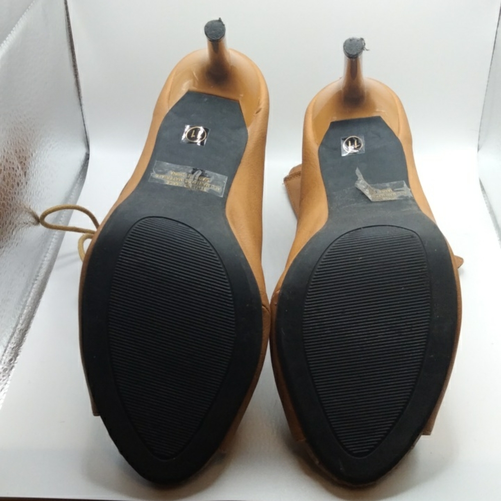 Heels - Picture 5 of 5
